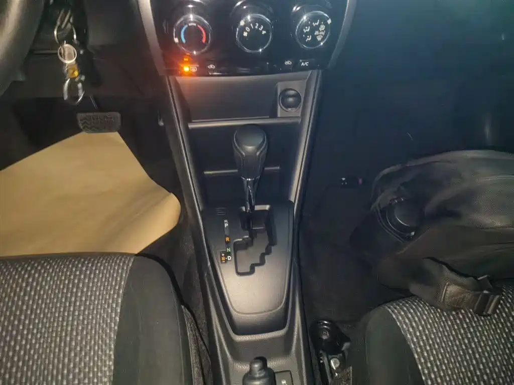 Toyota Vios 2017 — фото 14