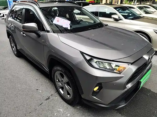 Toyota RAV4 2021