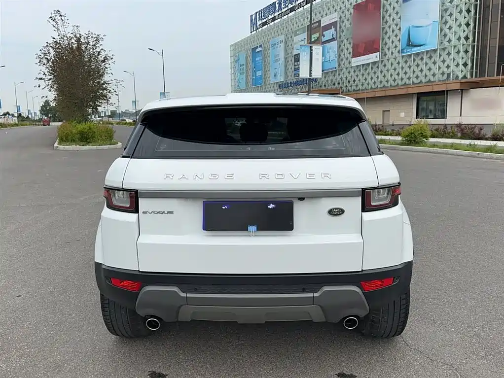 Land Rover Evoque 2017 — фото 11