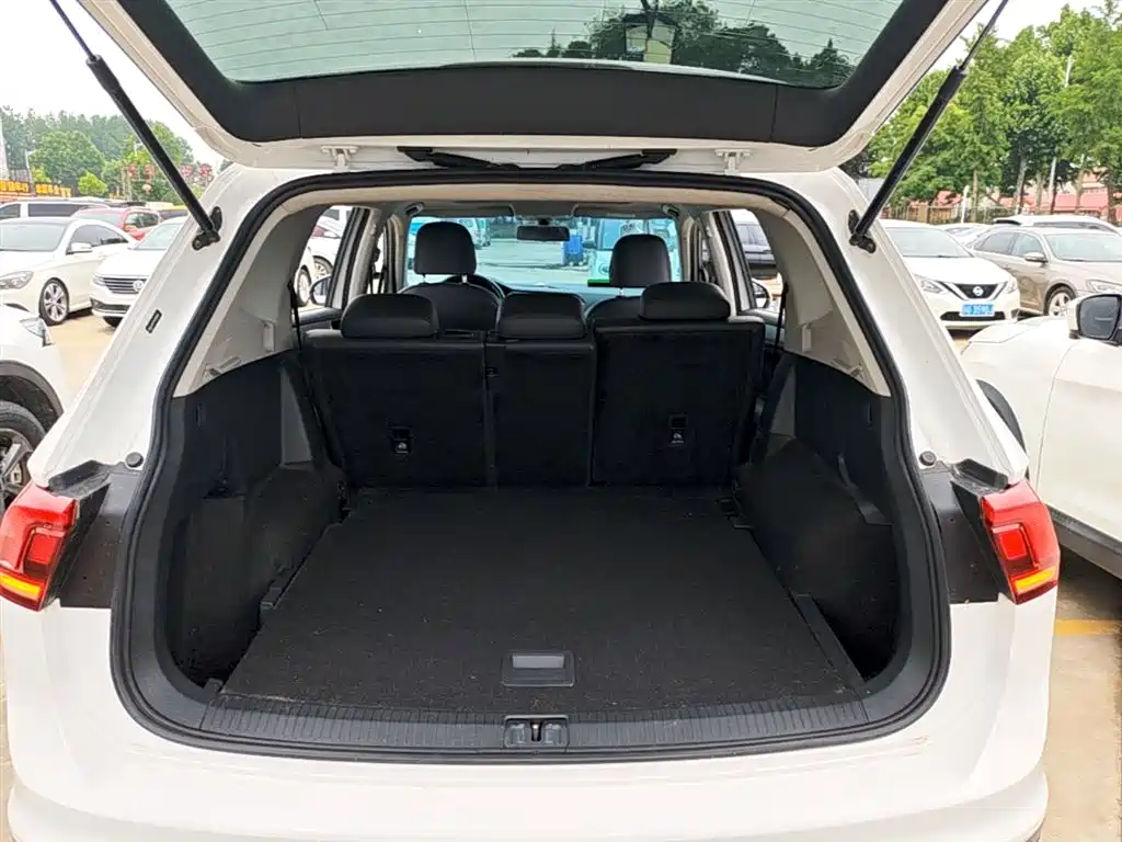 Volkswagen Tiguan L 2019 — фото 19