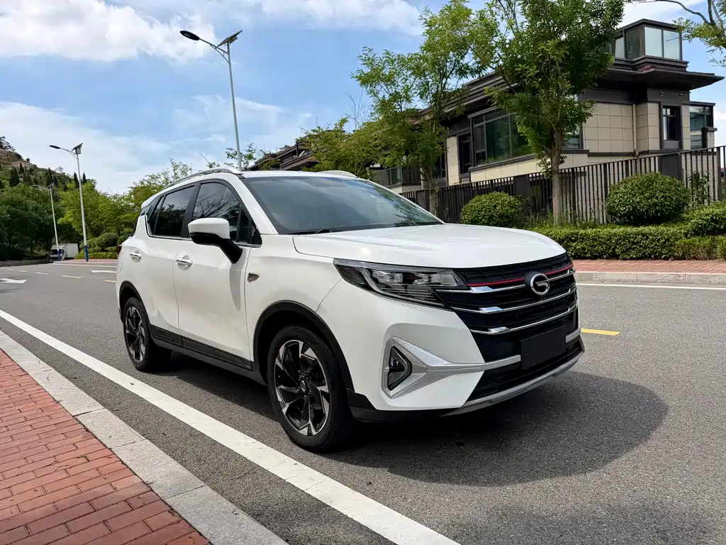 GAC Trumpchi GS3 2023 — фото 3