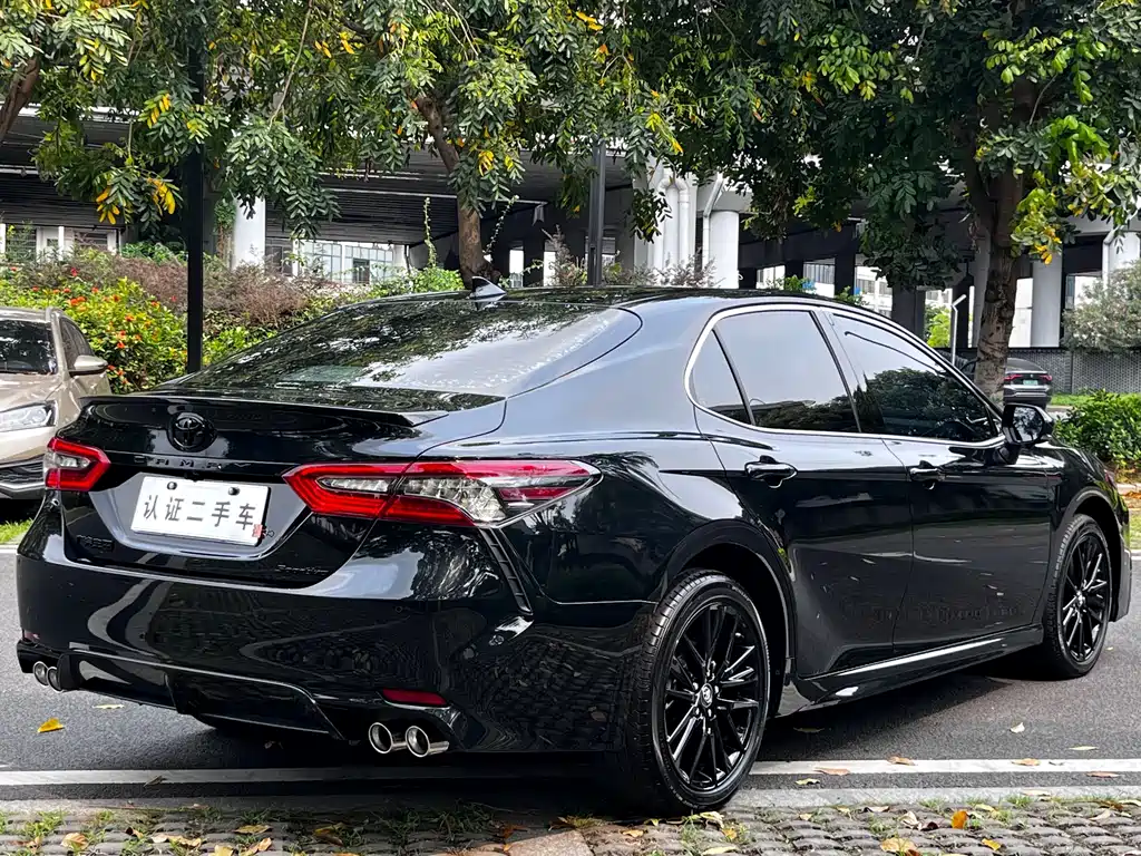 Toyota Camry 2023 — фото 22