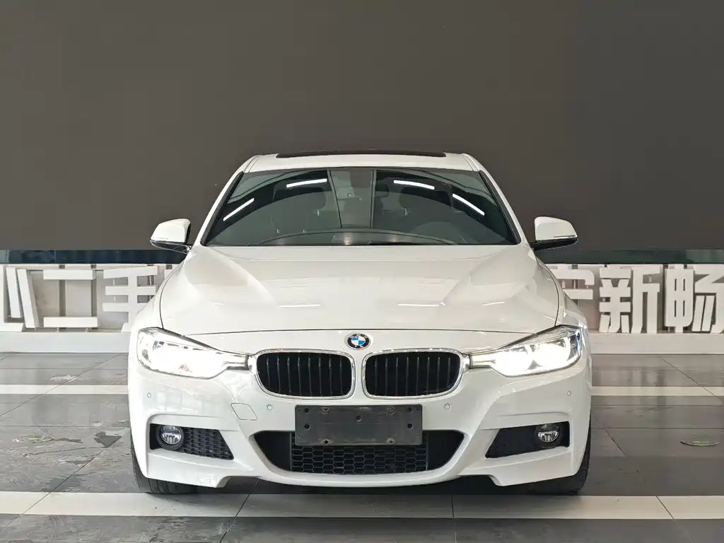 BMW 3 Series 2018 — фото 2