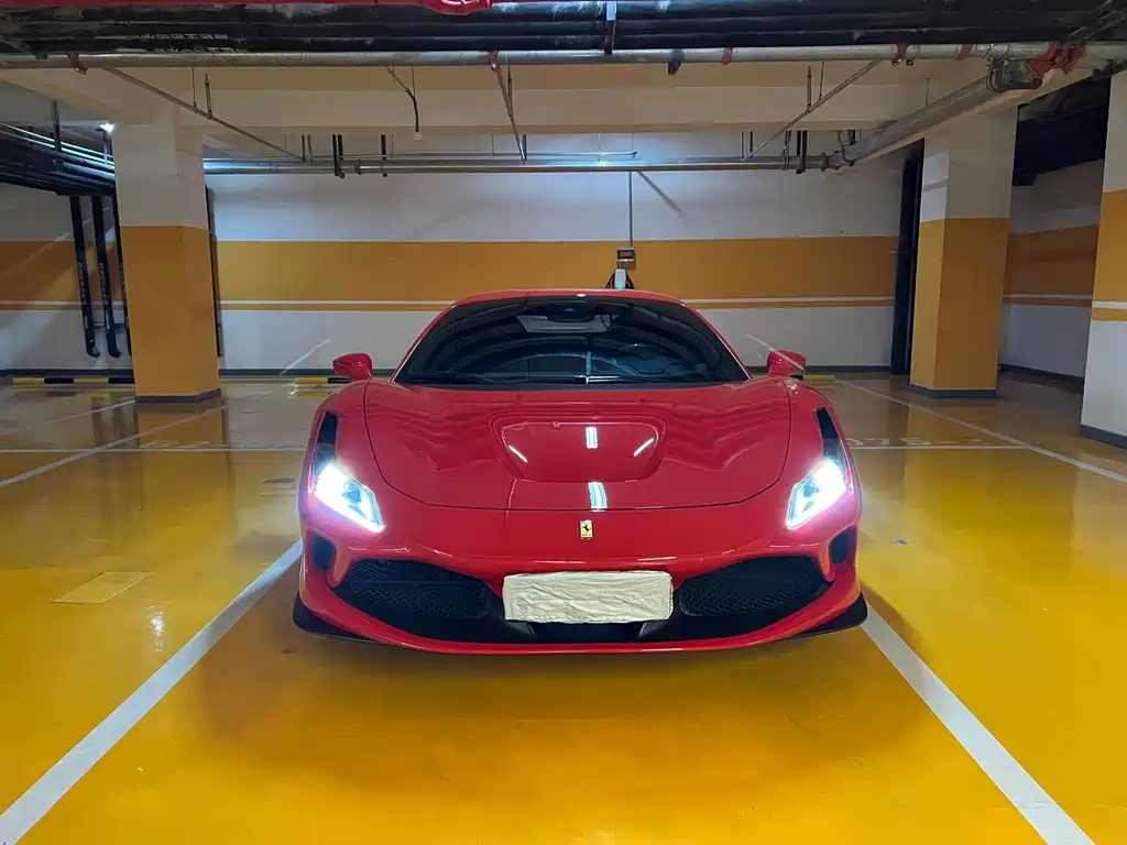 Ferrari F8 2021 — фото 2