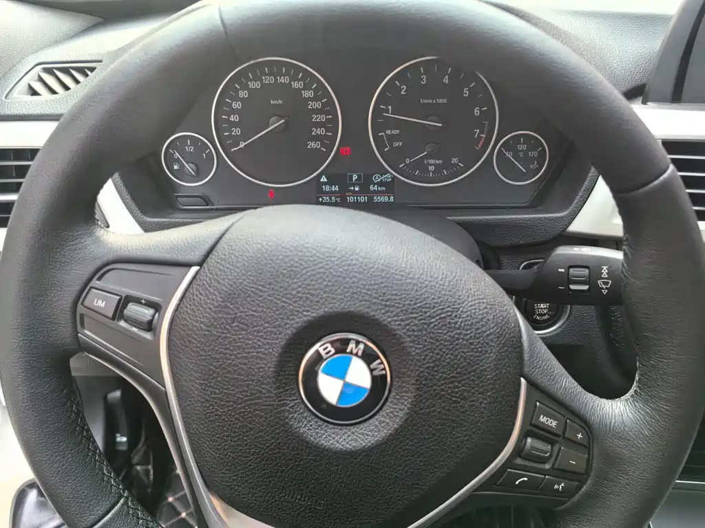 BMW 3 Series GT 2015 — фото 13