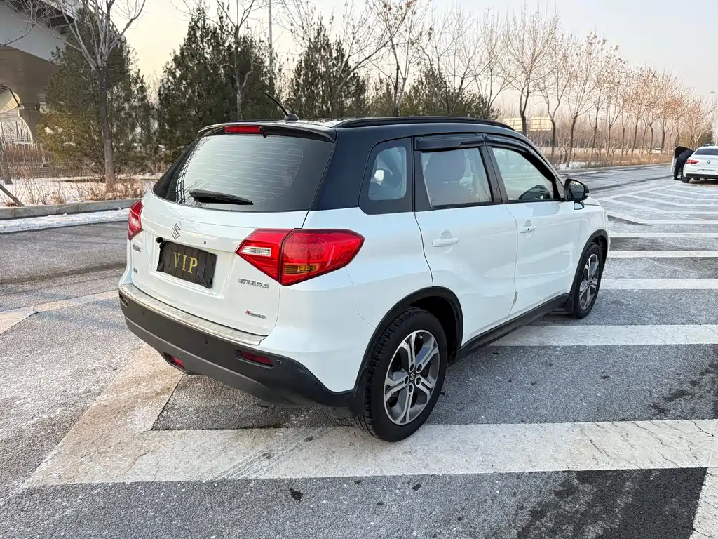 Suzuki Vitara 2018 — фото 9