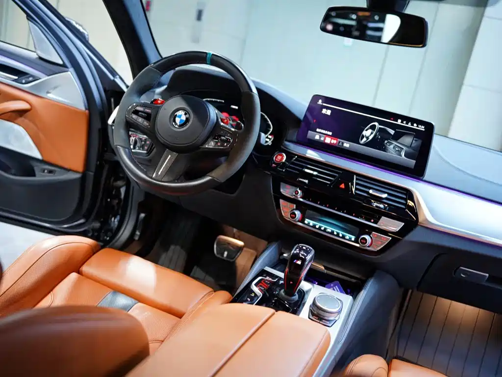 BMW M5 2021 — фото 41
