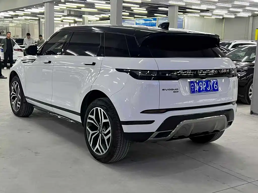 Land Rover Evoque 2021 — фото 9