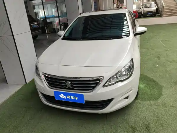 Peugeot 408 2016