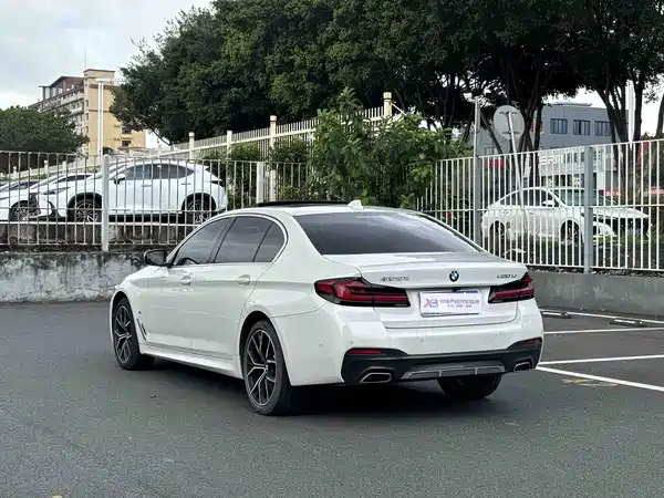 BMW 5 Series 2022