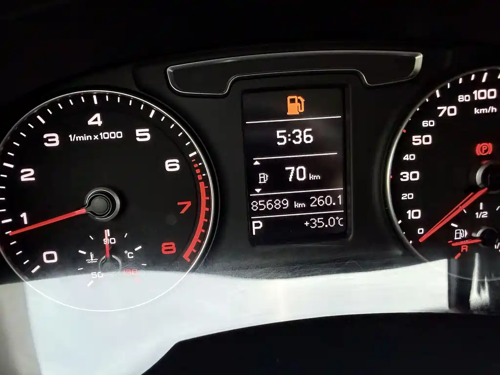 Audi Q3 2018 — фото 10