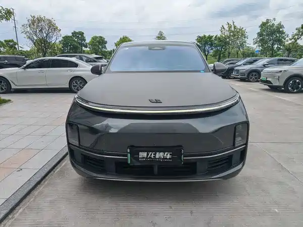 Li Auto L8 2023