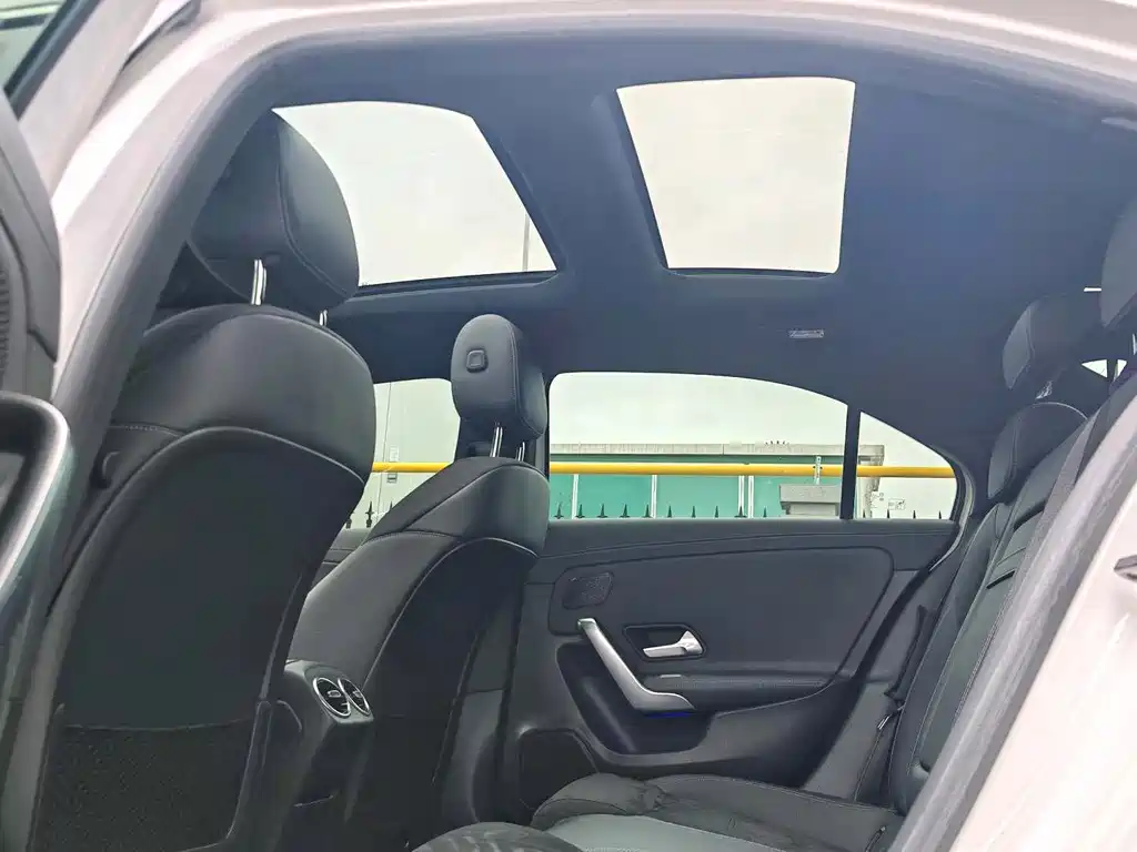 Mercedes-Benz A-Class 2020 — фото 6