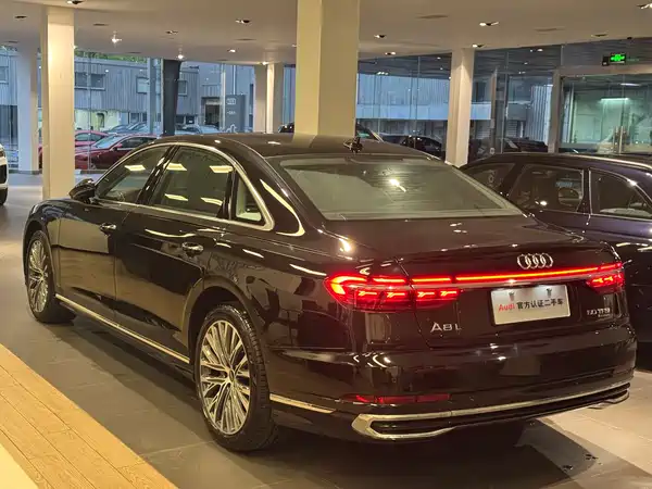 Audi A8 2024