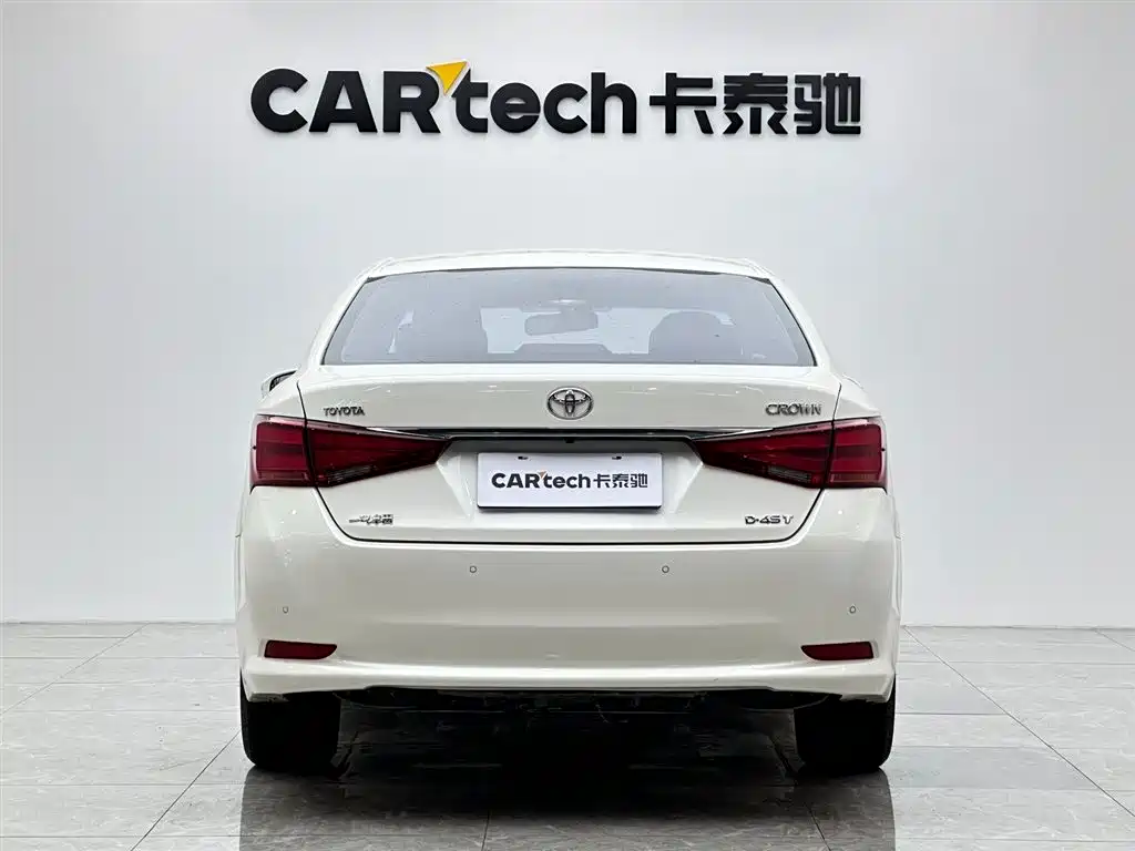 Toyota Crown 2017 — фото 4