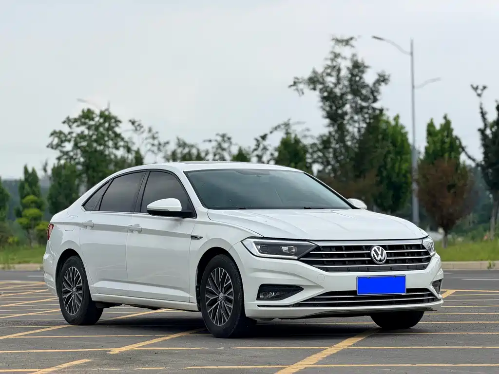 Volkswagen Sagitar 2020
