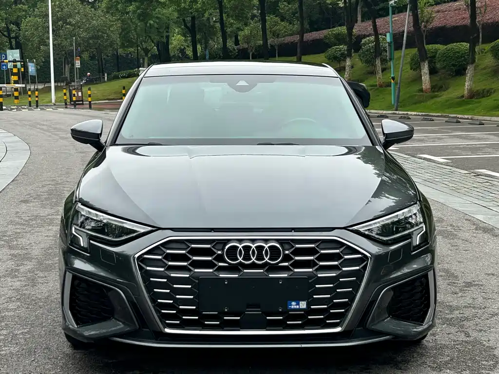 Audi A3 2022 — фото 2