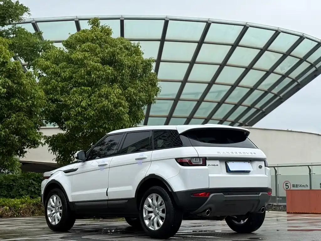 Land Rover Evoque 2017 — фото 9