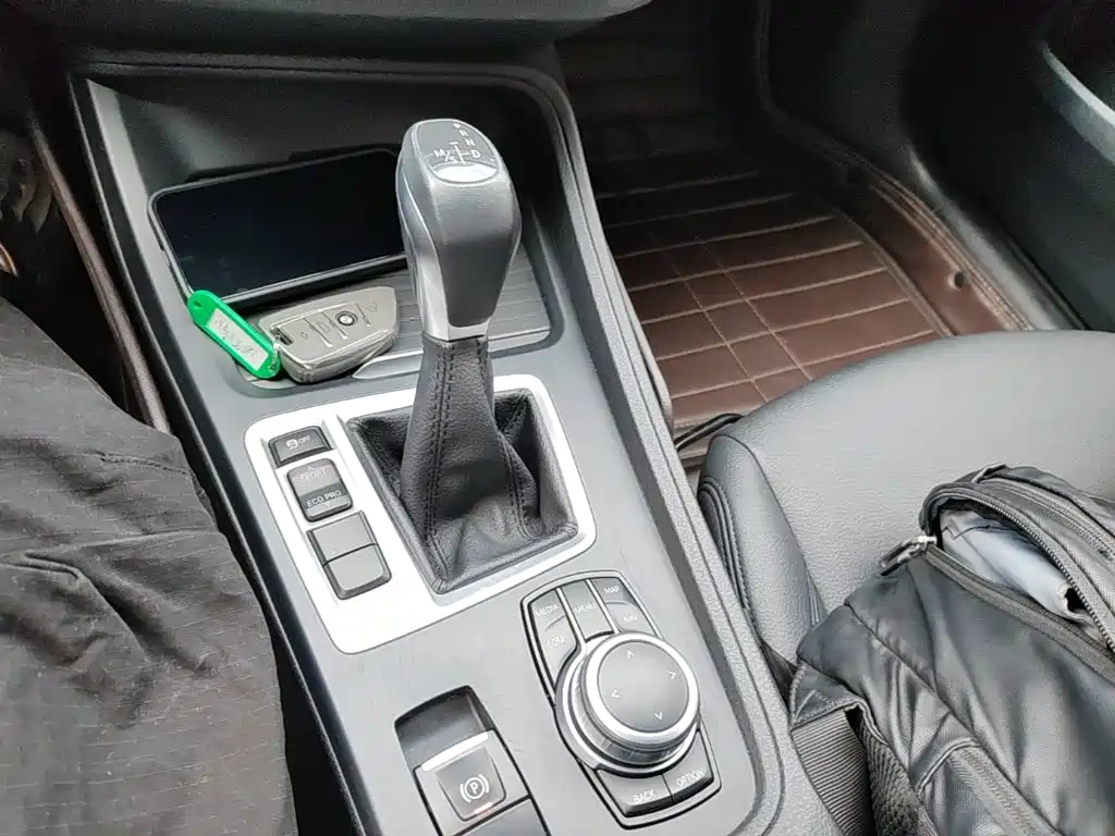 BMW 1 Series 2019 — фото 14