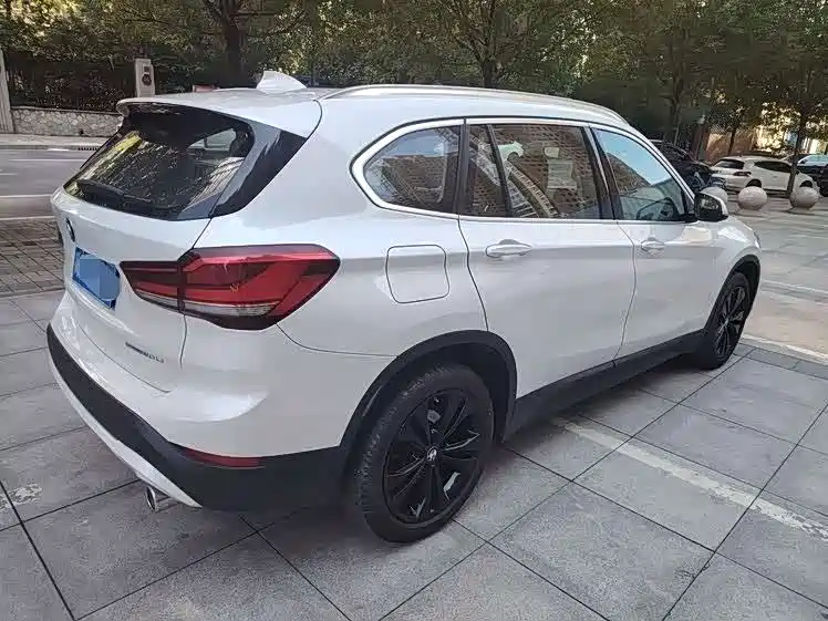 BMW X1 2020 — фото 5
