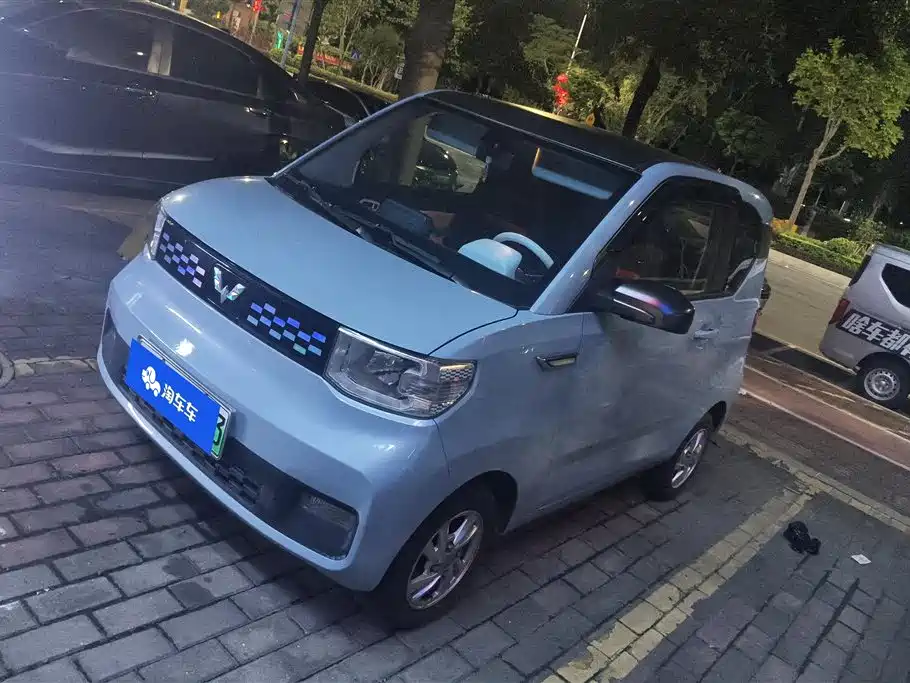 Wuling MINIEV 2020