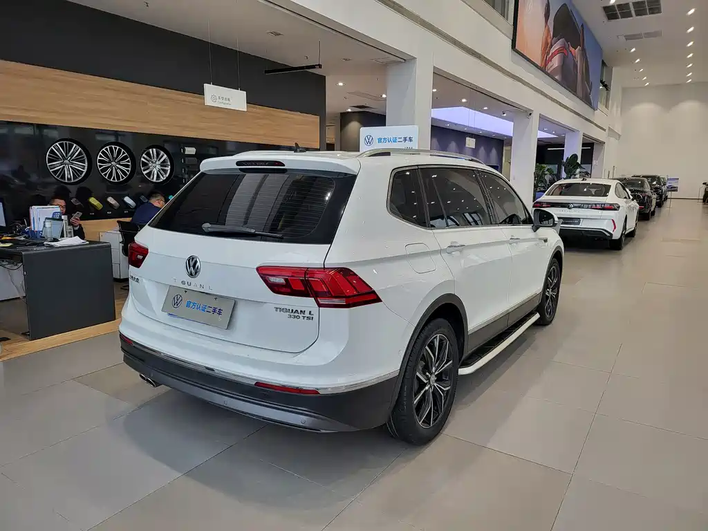 Volkswagen Tiguan L 2019 — фото 8