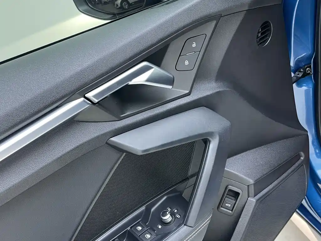 Audi A3 2022 — фото 18