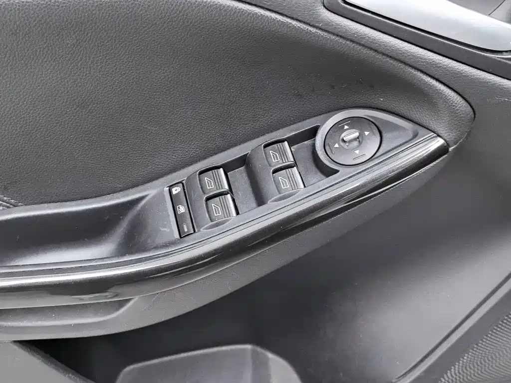 Ford Focus 2016 — фото 9