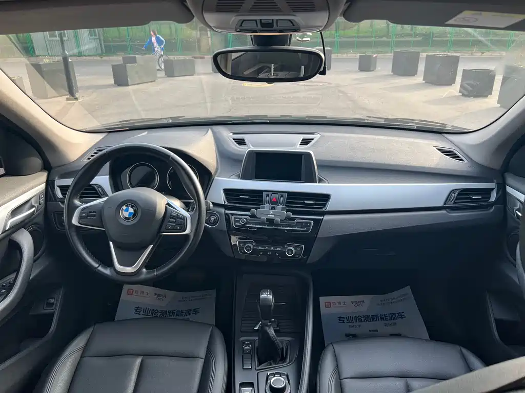 BMW X1 2018 — фото 14