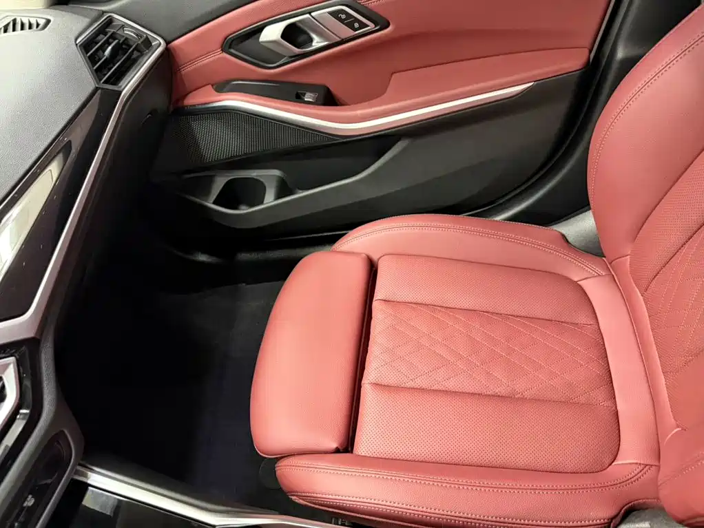 BMW 3 Series 2023 — фото 13