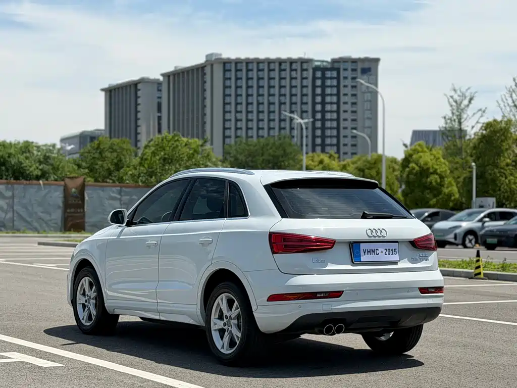 Audi Q3 2017 — фото 18