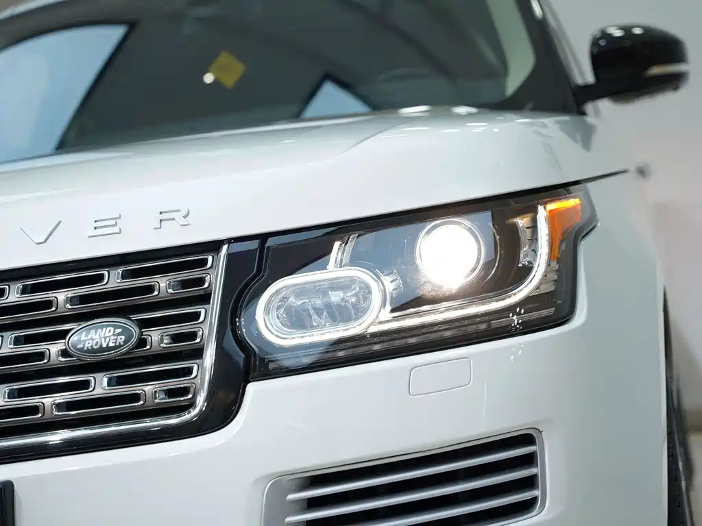 Land Rover Range Rover 2015 — фото 9