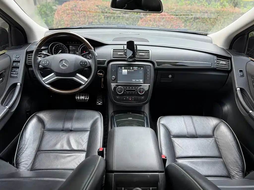 Mercedes-Benz R-Class 2017 — фото 13