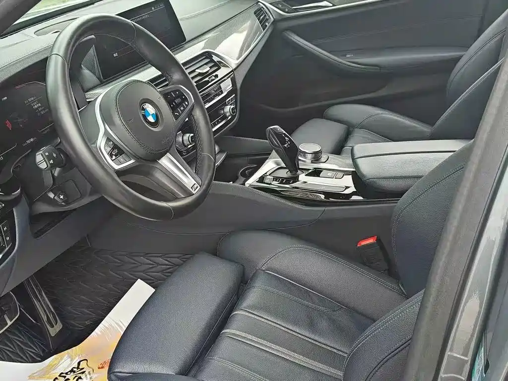 BMW 5 Series 2020