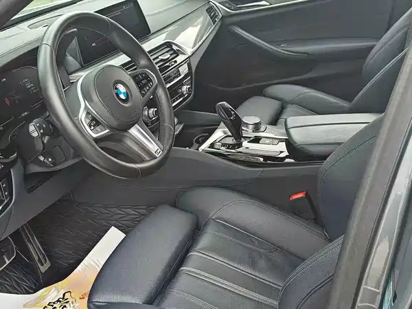 BMW 5 Series 2020