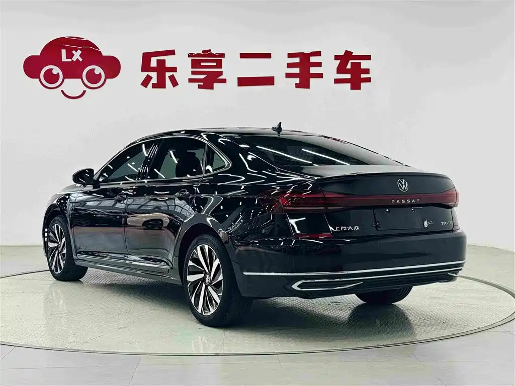 Volkswagen Passat 2022