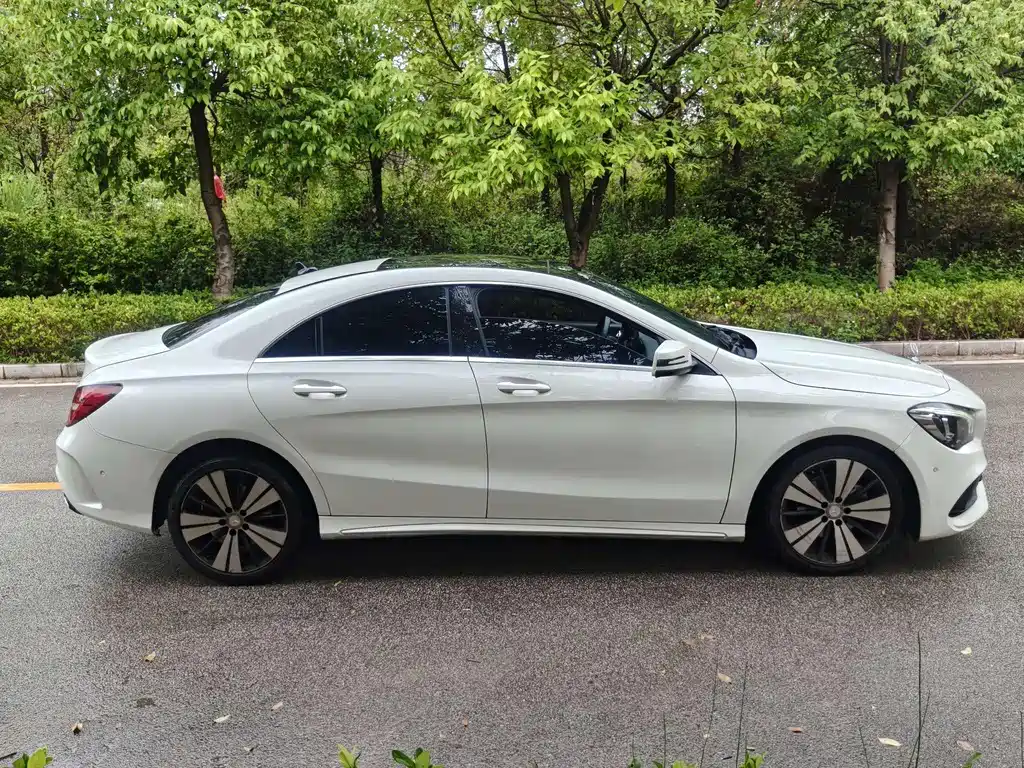 Mercedes-Benz CLA 2016