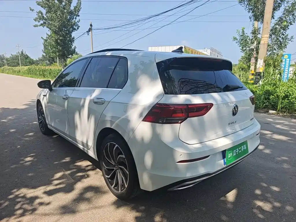 Volkswagen Golf 2021