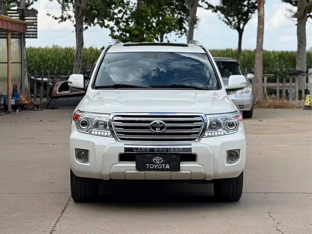 Toyota Land Cruiser 2015 — фото 2