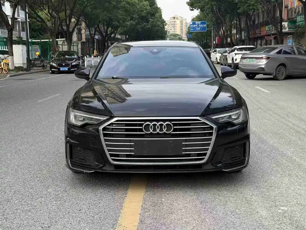 Audi A6L 2020 — фото 1