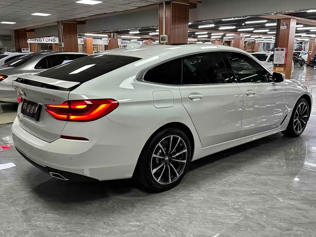 BMW 6 Series GT 2023 — фото 9