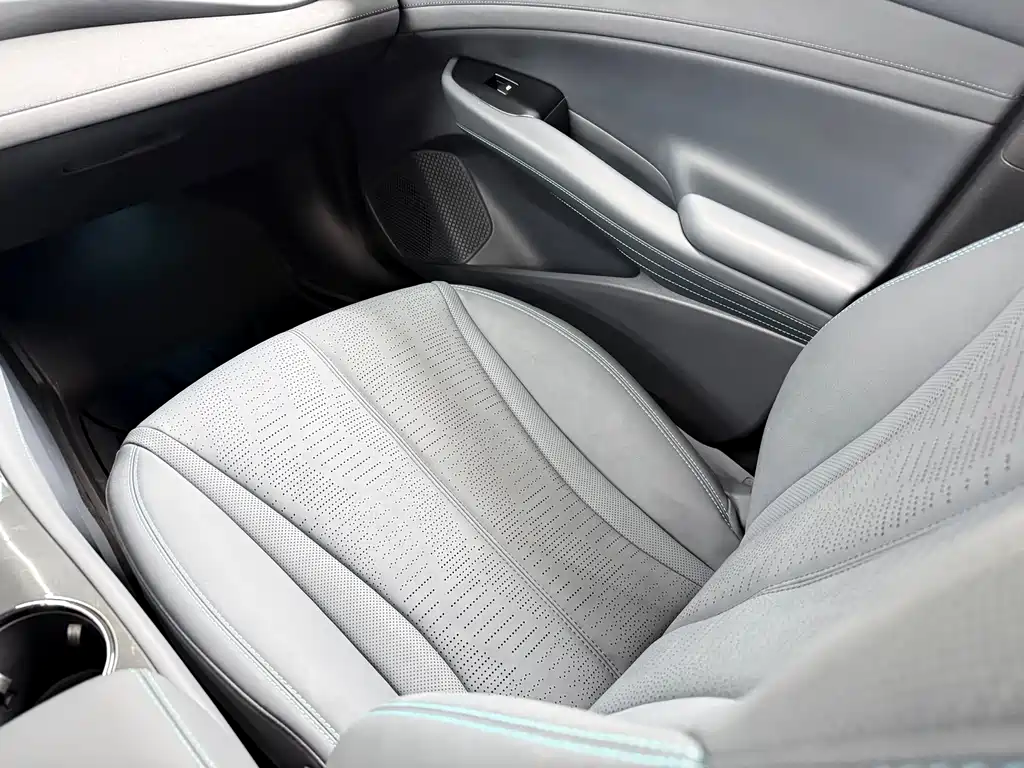 BYD Seal 06GT 2025 — фото 13