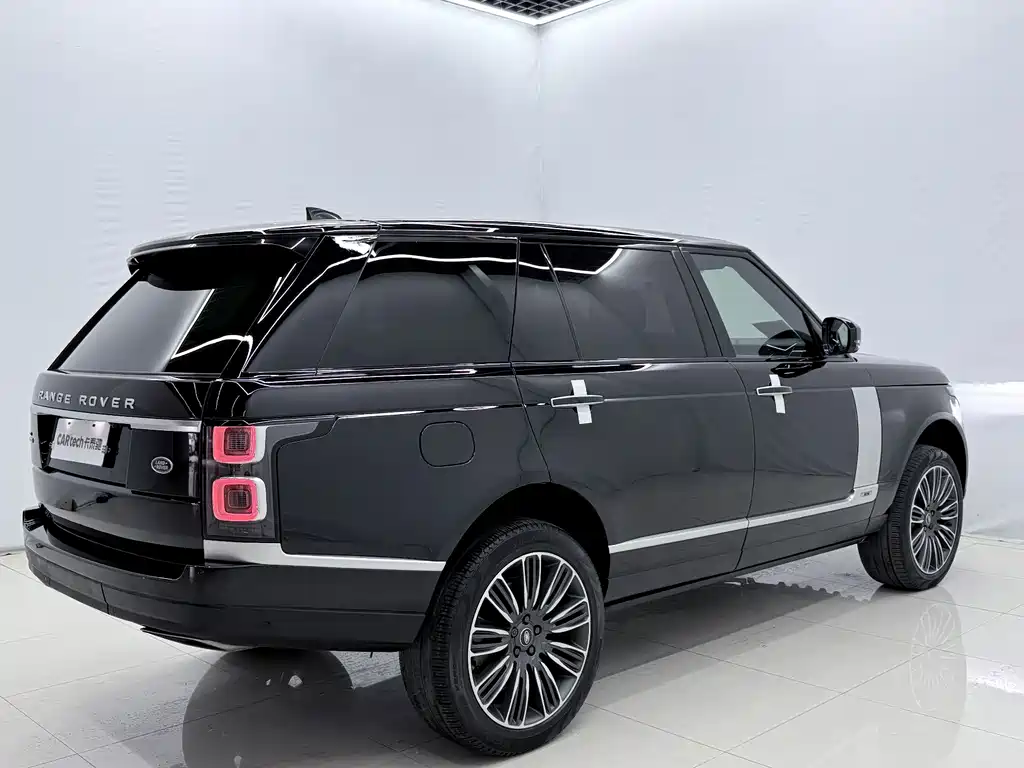 Land Rover Range Rover 2022 — фото 19