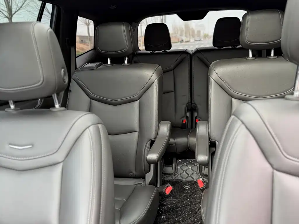 Cadillac XT6 2021 — фото 11