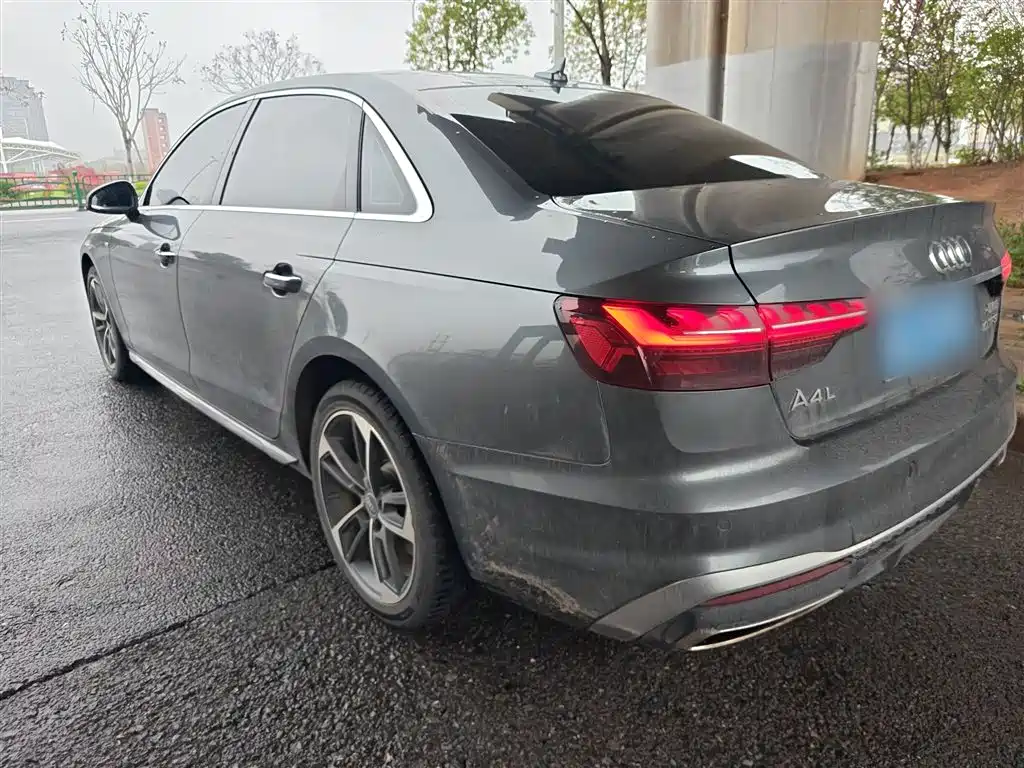 Audi A4L 2022 — фото 5