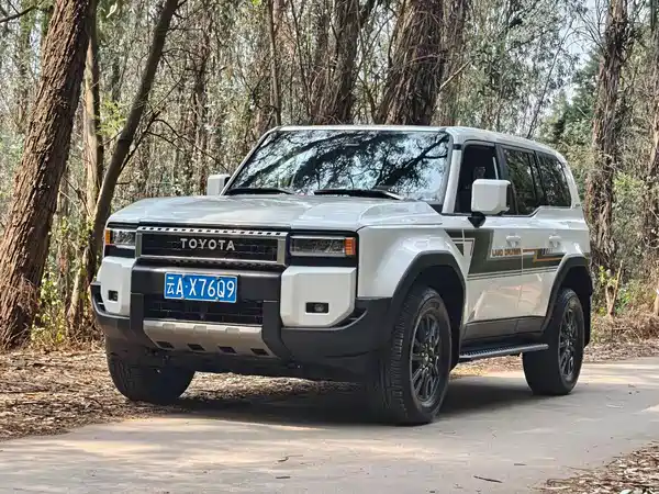 Toyota Prado 2024