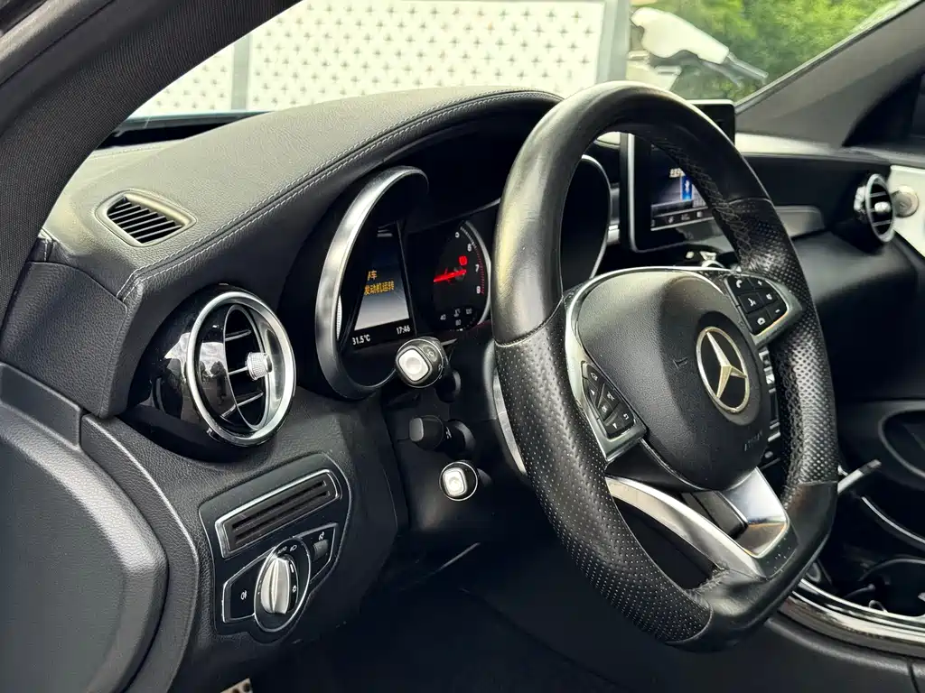 Mercedes-Benz C-Class 2018
