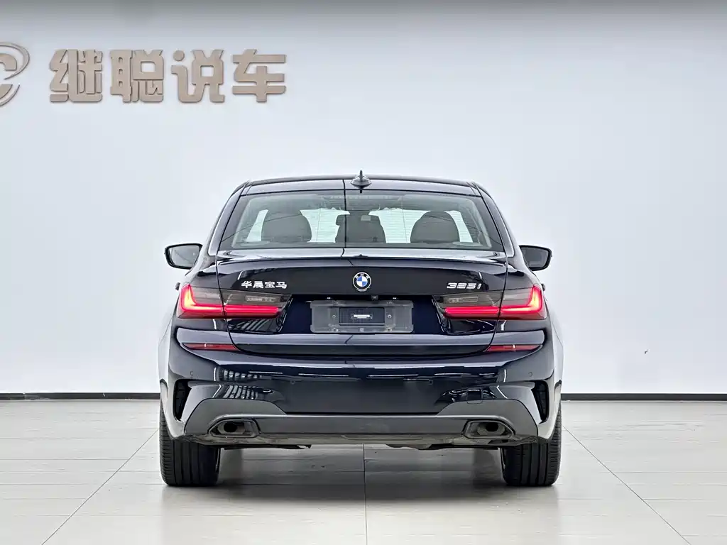 BMW 3 Series 2021