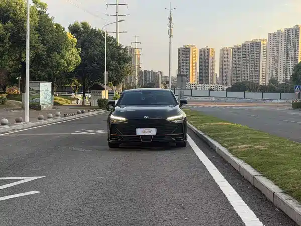 Changan UNI-V 2022