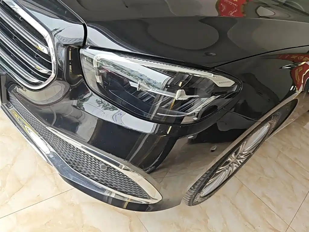 Mercedes-Benz E-Class 2023 — фото 24